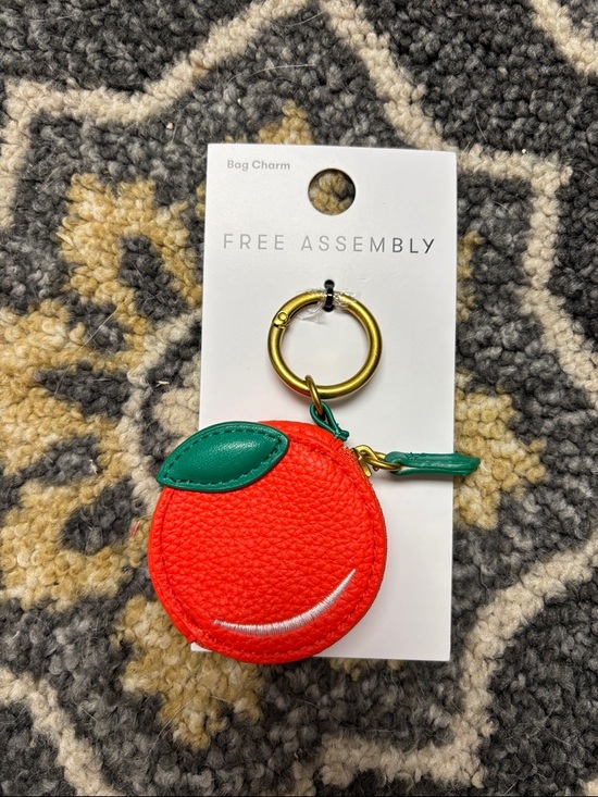 Free Assembly Accessories - Orange Bag Charm Keychain - Orange  with Green Leaf